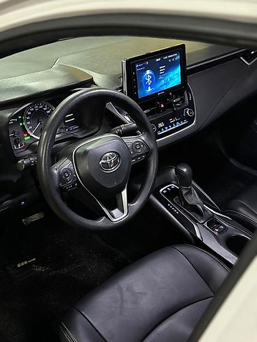 Toyota: Toyota Corolla: 2019 г., 1.8 л, Вариатор, Гибрид, Седан — 3