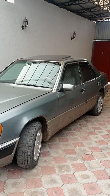 jac т9: Mercedes-Benz W124: 1992 г., 2 л, Механика, Бензин, Седан — 7