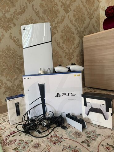форестер 2001: Продаю PS5 1tb с двумя джойстикам с подпиской на год и с Зарядной