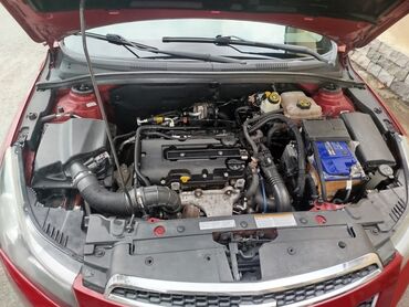 Chevrolet: Chevrolet Cruze: 1.4 l | 2012 il 180 km Sedan — 10