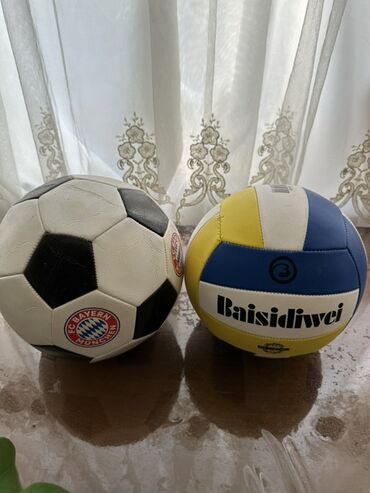 İdman formaları: 2 top birlikde 10 azn.Baisidiwei markalı bu voleybol topu, ağ, sarı və