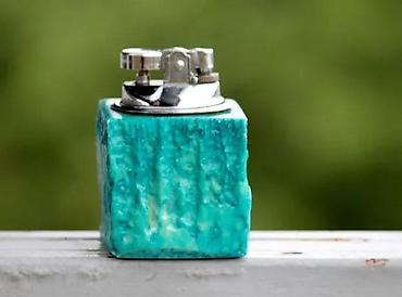 Satovi za kuću: Atomic 1960 Tirkiz alabaster, Kubični stoni Vintage upaljač — 6