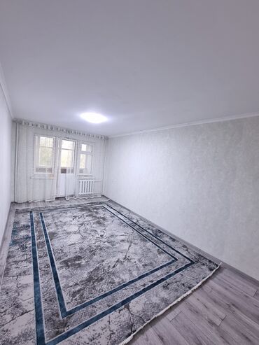 помещение в аренду кара балта: 2 бөлмө, 43 кв. м, 104-серия, 3 кабат, Евроремонт