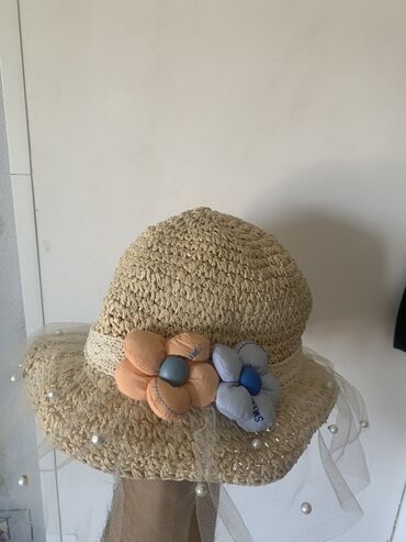 Baş geyimləri: Uşağ üçün şlyapalar . Satışları 15 azn olub və hal hazırda 5 AZN. Maya — 13
