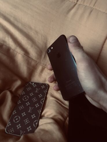 чехол iphone 7: IPhone 7, 128 ГБ, Черный, Гарантия, Отпечаток пальца, Face ID