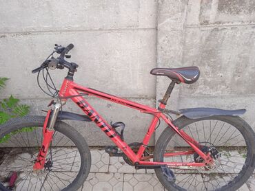 Велосипеды: Велосипед среднего состояния, Бэнтли, классный, красный. Единственный