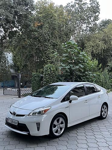 элекро авто: Toyota Prius: 2015 г., 1.8 л, Робот, Гибрид — 2