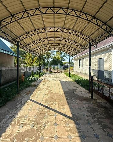 1: 🏠Продается дом с. Сокулук, от трассы 800 метров. 🟡Комнаты: 4 🟡Участок — 3
