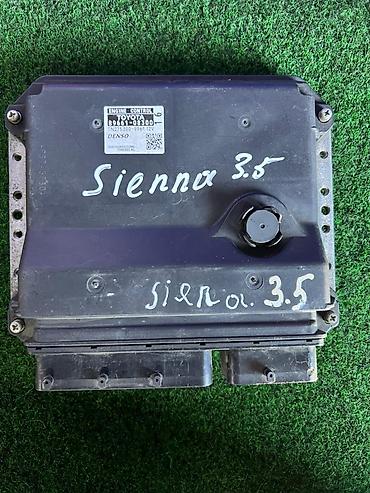 Блок управления двигателем (ECU) Toyota Sienna - Оригинал