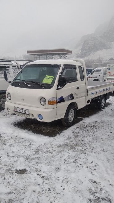 продаю w124: Hyundai Porter: 2002 г., 2.6 л, Механика, Дизель