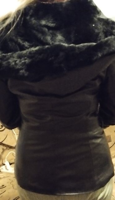 женские зимние дубленки: Qadınlar üçün dəri gödəkçə - Rəng: qara - Material: parlayan dəri