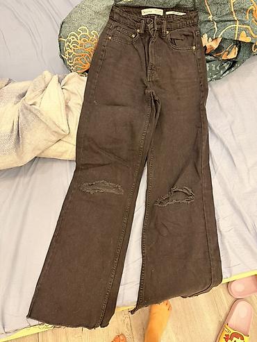 Cinslər, Bershka, 2XS, rəng - Qara