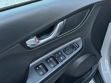 Hyundai: Hyundai Kona: 2021 г., 1.6 л, Автомат, Гибрид, Хэтчбэк — 7