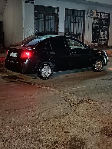 Kia: Kia Rio: 1.4 l | 2010 il Sedan — 31