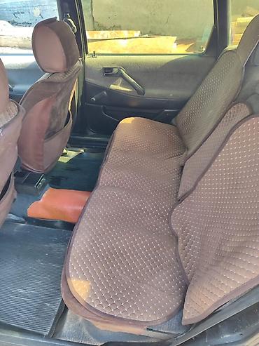 айнек авто: Volkswagen Passat Variant: 1989 г., 1.8 л, Кол менен иштөөчү, Бензин, Универсал — 6