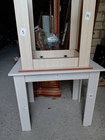 Masalar: Mətbəx masası, Yeni, Açılmayan, Laminat, Kvadrat masa — 12