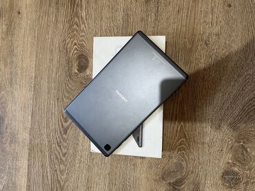 ipad 8th generation: Планшет, Samsung, память 32 ГБ, 7" - 8", 4G (LTE), Б/у, Классический цвет - Черный