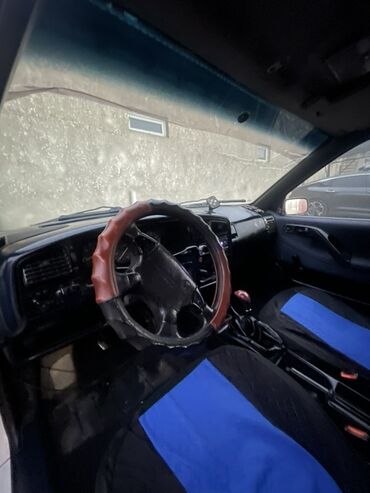 Volkswagen: Volkswagen Passat: 1994 г., 1.8 л, Механика, Универсал — 15