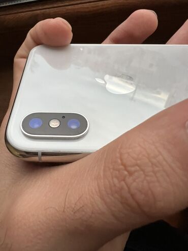 Apple iPhone: IPhone X, 64 GB, Gümüşü, Face ID — 7