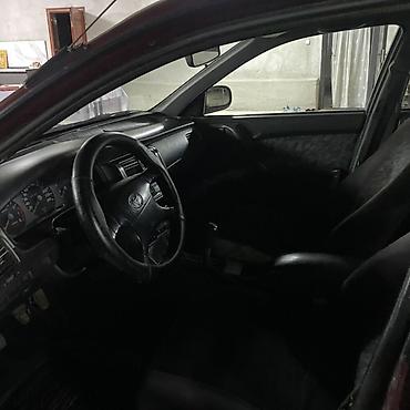 Toyota Carina E: 1996 г., 1.6 л, Механика, Бензин, Седан — 2