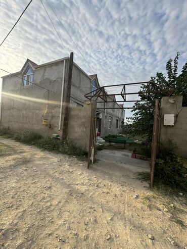 Bıçaqlar: 4 otaqlı, 120 kv. m, Orta təmir