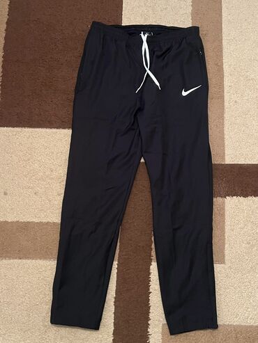 Спортивные костюмы: Спортивный костюм Nike, L (EU 40), цвет - Черный