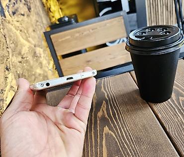 lg v40 thinq: LG Класс, Б/у, 16 ГБ, цвет - Серый, 1 SIM — 2