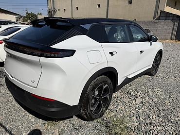 Dongfeng: Dongfeng : 2026 г., Автомат, Электромобиль, Кроссовер — 3