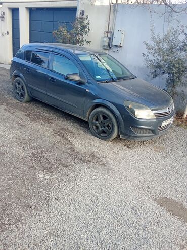 Opel: Opel Astra: 1.3 l | 2007 il 320000 km Hetçbek