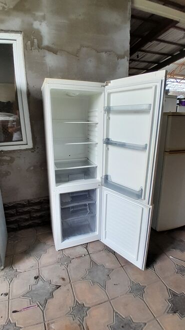 холодильник под мороженое: Холодильник Avest, Двухкамерный