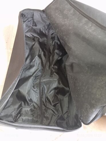 İdman çantaları: Idman üçün təkərli sumkalar satılır 3 ədəddir yekə sumkadir əla — 4