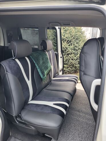 Honda: Honda Stepwgn: 2010 г., 2 л, Автомат, Бензин, Минивэн — 7