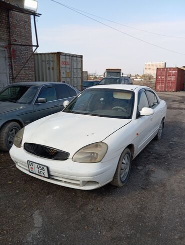 Daewoo: Daewoo Nubira: 1999 г., 1.5 л, Механика, Бензин, Седан