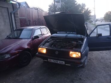 Volkswagen: Volkswagen Jetta: 1989 г., 2 л, Механика, Бензин, Седан