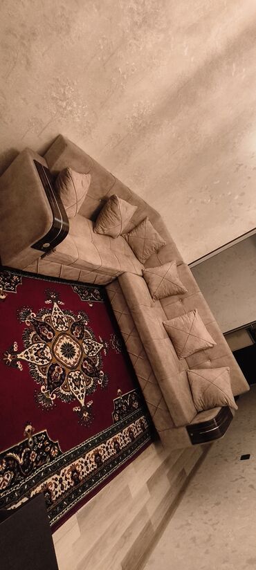 Divanlar: Künc divan, İşlənmiş, Açılan, Bazalı, Parça, Çatdırılma yoxdur