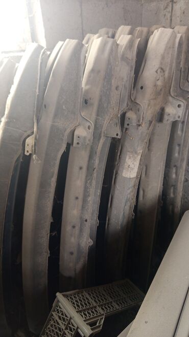 купить широкий бампер гольф 2 бу: Бампер күчөткүч Алдыңкы Volkswagen, Колдонулган, Оригинал