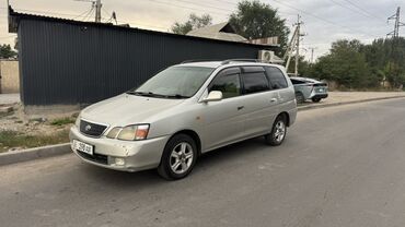 японские тракторы: Toyota Ipsum: 2003 г., 2 л, Автоматические, Бензин, Минивэн