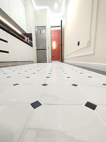 Укладка плитки: Плиточные работы: укладка керамогранита «кабанчик 8×8» с вставками - — 3