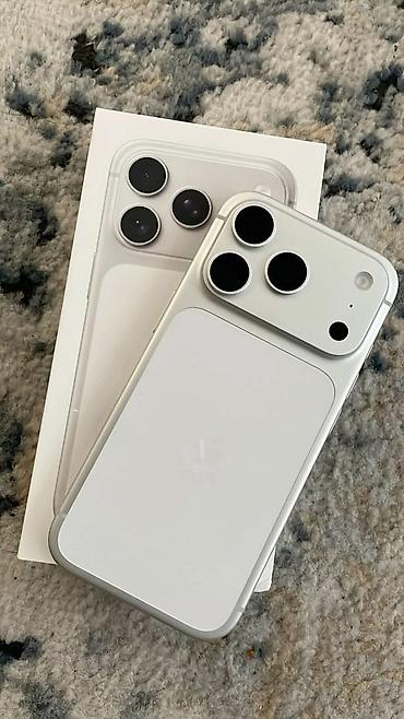 IPhone 17 Pro Max, Б/у, 256 ГБ, Серебристый, 100 %
