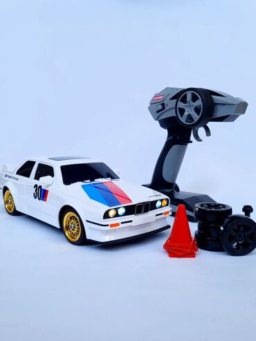 шапка для мальчика: Дрифт машина на пульте управления Retro Drift BMW Ищете идеальный