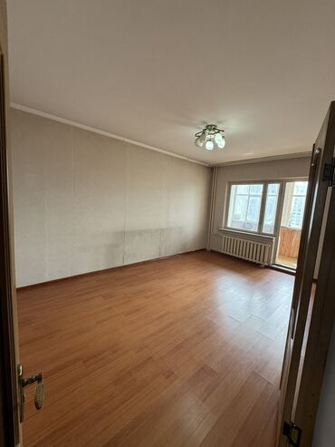 Продажа квартир: 3 комнаты, 62 м², 106 серия, 8 этаж, Старый ремонт