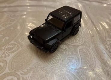 poni oyuncaq: Təcili Satılır. Endirim Var. Jeep wrangler modelka