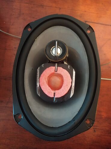 Dinamiklər və kolonkalar: Salam Avtomobil üçün oval dinamik 1 ədədir başı çxıb dinamikdən — 1