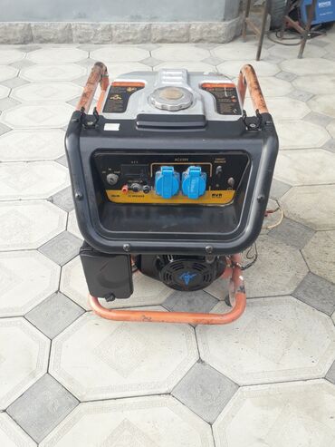 Digər məişət texnikası: Ela veziyyetde 3.5 4 klovstliq tam ariginal generator satilir demey