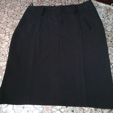 Köynək və bluzalar: Teze ve içinde bir defe geynilmiş baha alınan geyimlər — 17