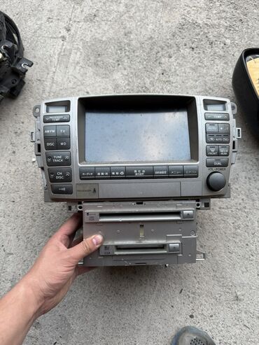 Бампер и комплектующие: Бампер Toyota, Оригинал — 9