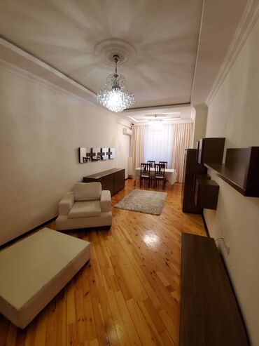 Yeni tikili: 3 otaqlı, Yeni tikili, 80 kv. m — 2