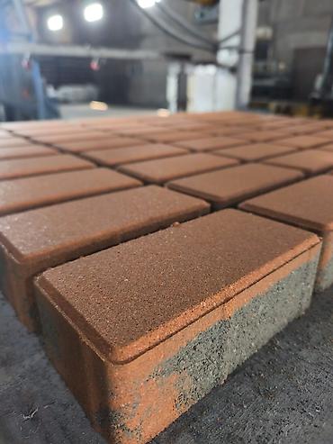 beton panel satisi: Məhsul: Beton səki/klinker tipli tamet daşları (pavers) Təyinat: - — 4
