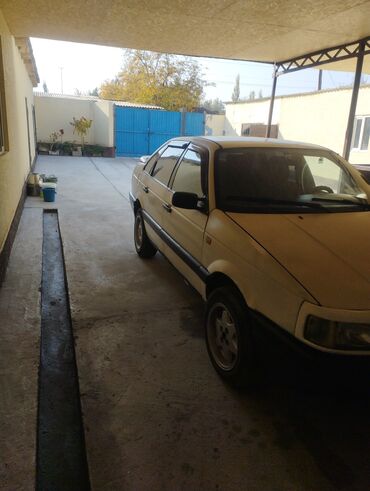 коробка на гольф 2: Volkswagen Passat: 1991 г., 1.8 л, Механика, Бензин, Седан