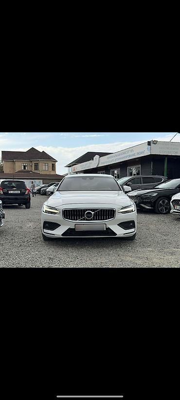 Volvo: Volvo : 2019 г., 2.2 л, Автомат, Бензин, Седан at lalafo.kg — 2 Volvo: Volvo : 2019 г., 2.2 л, Автомат, Бензин, Седан — 2